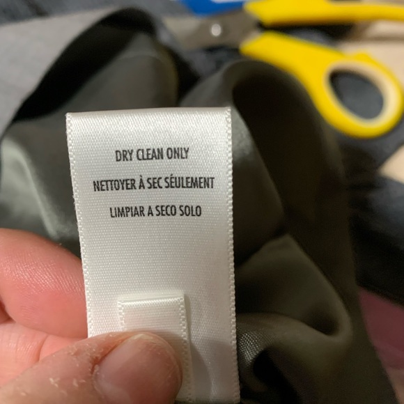 Casual Corner Size 10 Gray stretch lined pencil skirt with back slit - Picture 4 of 5